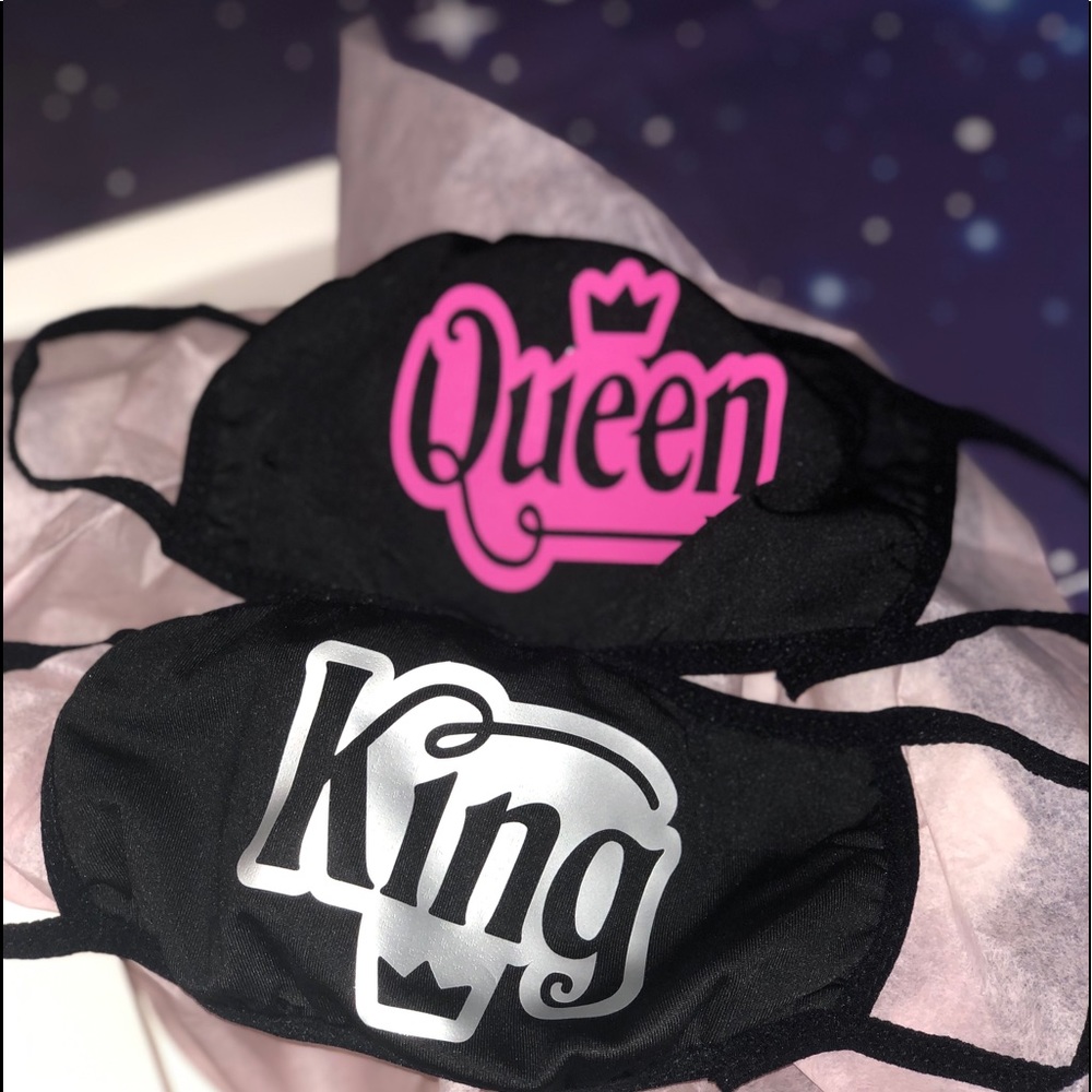 Matching mask set